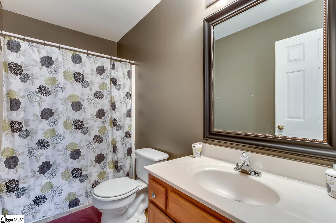 1013 Autumn Leaf Lane Fountain Inn, SC 29644 - Photo 13 of 20 Gallery Image 13