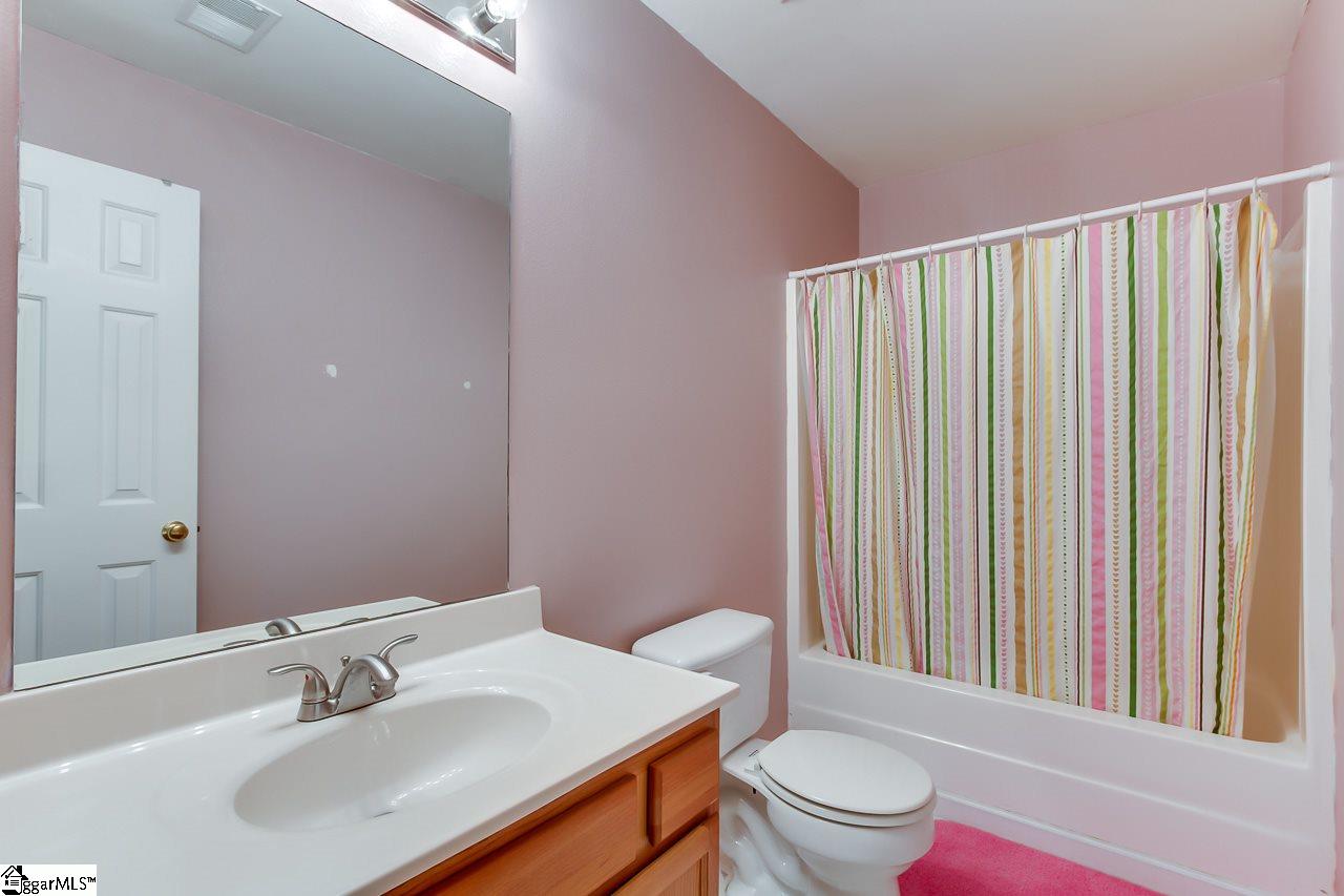 1013 Autumn Leaf Lane Fountain Inn, SC 29644 - Photo 14 of 20 Gallery Image 14