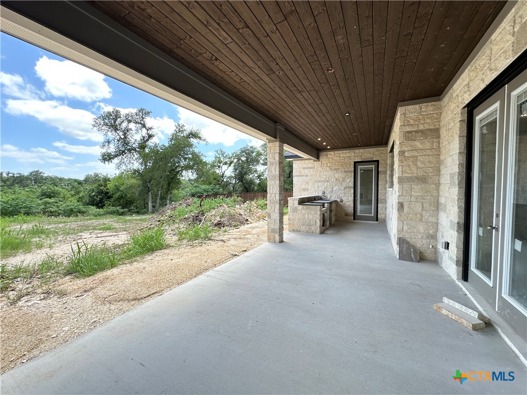 418 Dos Rios Drive Belton, TX 76513 - Photo 40 of 41 a view of a house with backyard and porch