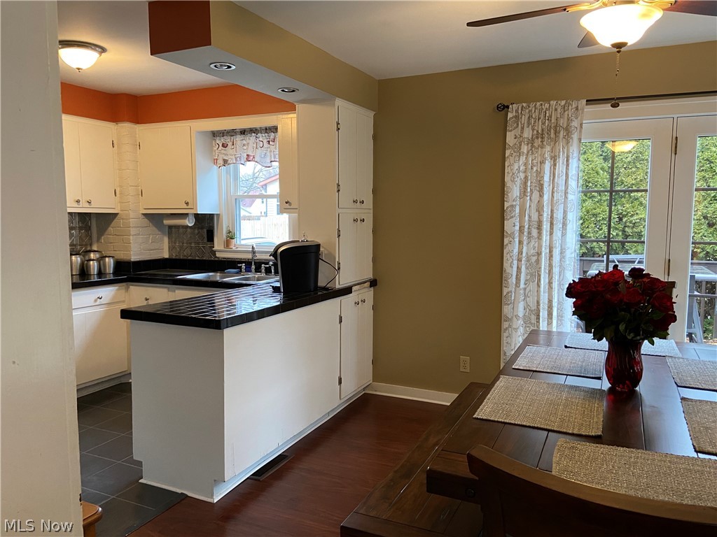 573 Ripley Avenue Akron, OH 44312 - Photo 5 of 24 Gallery Image 5