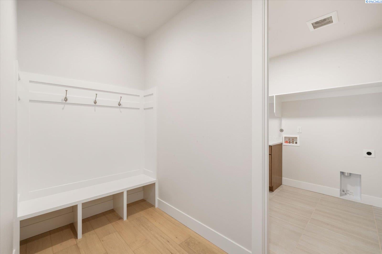 12702 Clark Frk Road Pasco, WA 99301 - Photo 32 of 45 Gallery Image 32