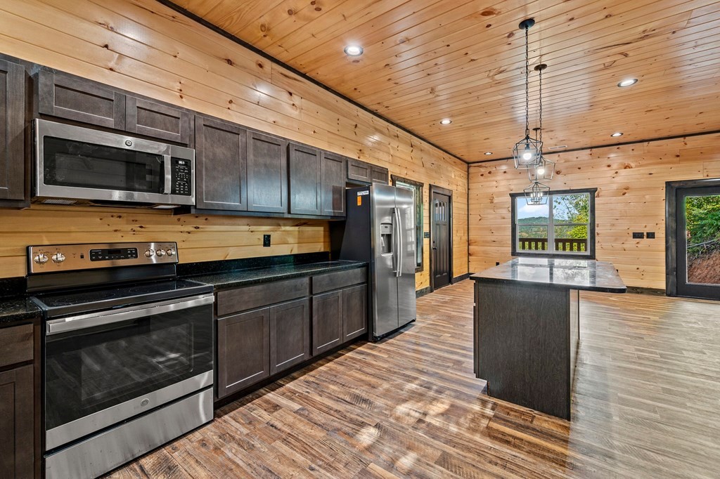 908 Crooked Ridge Road Gatlinburg, TN 37738 - Photo 19 of 60 Gallery Image 19