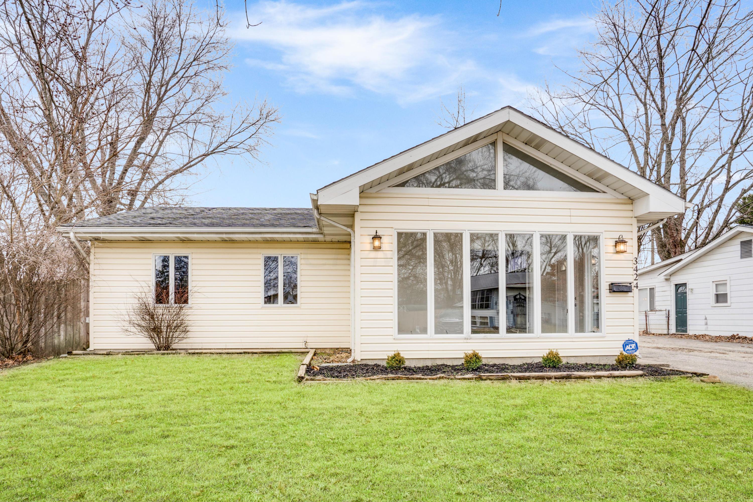 3424 Claretta Road Columbus, OH 43232 - Photo 1 of 37 Gallery Image 1
