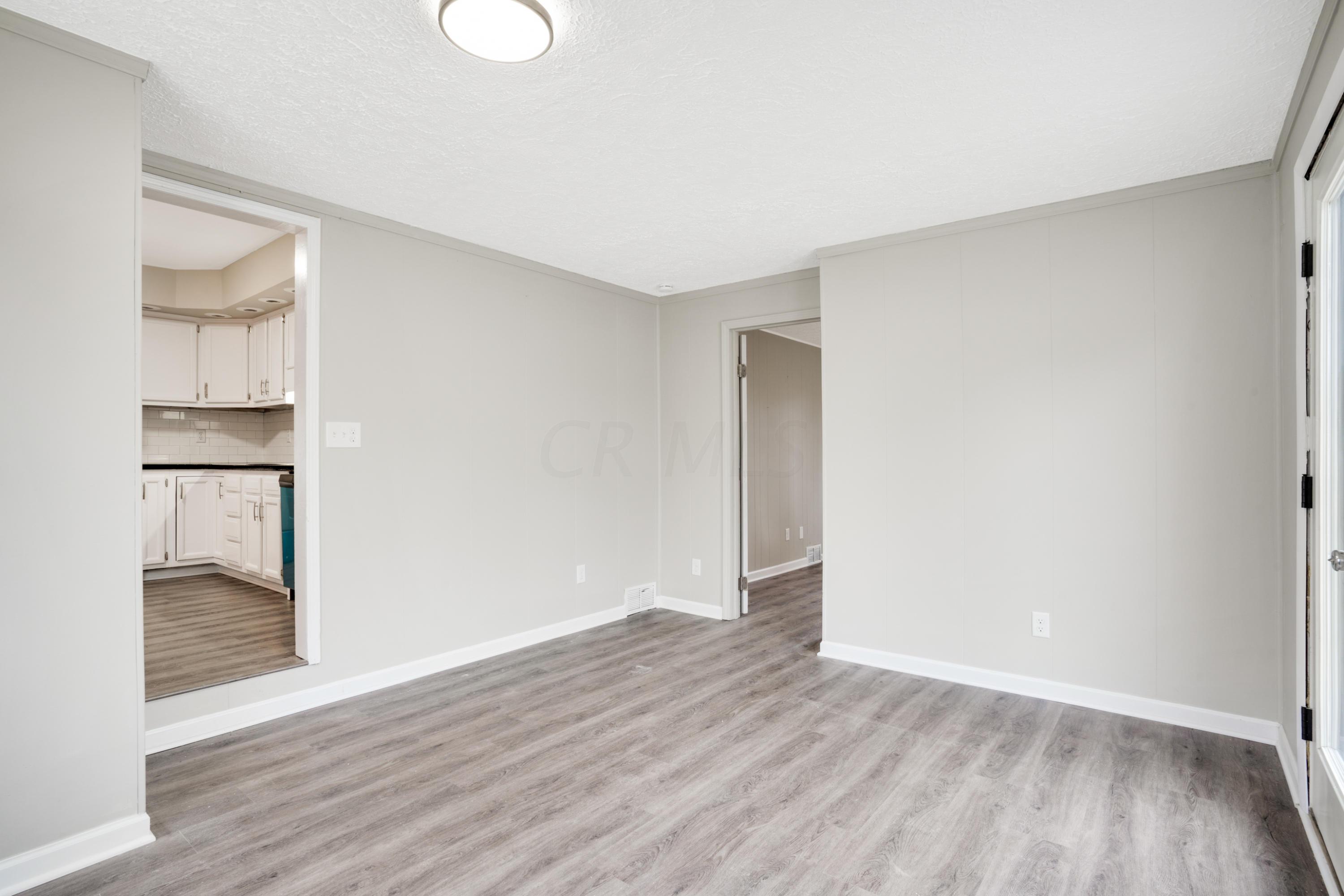 3424 Claretta Road Columbus, OH 43232 - Photo 13 of 37 Gallery Image 13