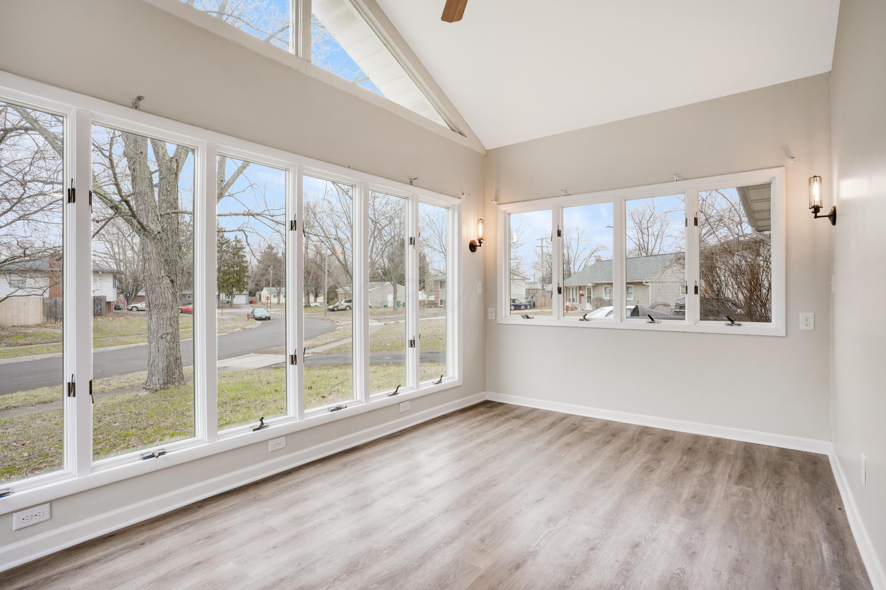 3424 Claretta Road Columbus, OH 43232 - Photo 2 of 37 Gallery Image 2