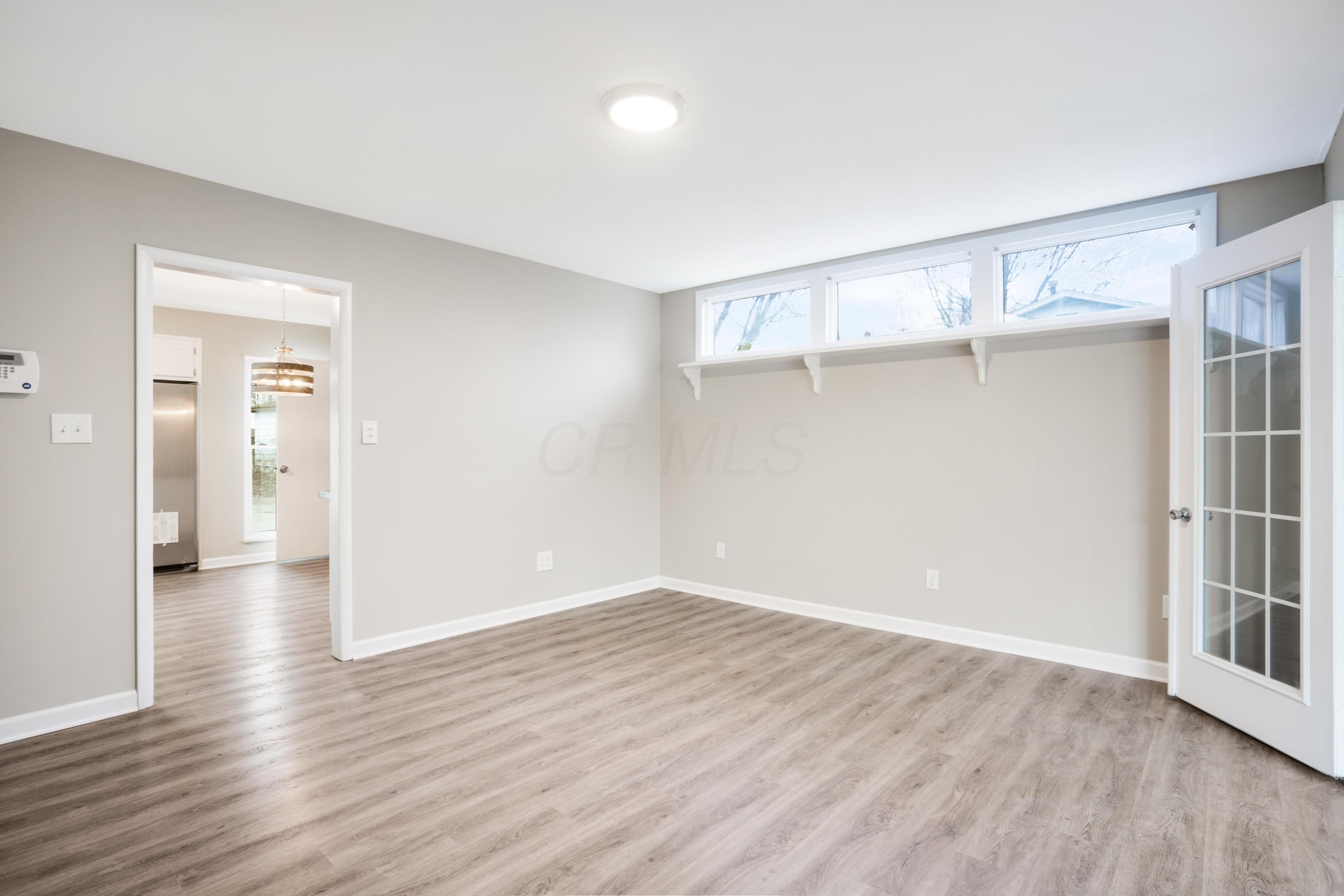 3424 Claretta Road Columbus, OH 43232 - Photo 5 of 37 Gallery Image 5