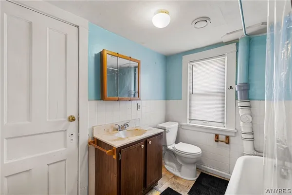 $1,200 | 129 Woodell Avenue, Cheektowaga, NY 14211