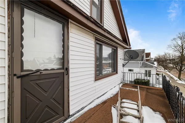 $1,200 | 129 Woodell Avenue, Cheektowaga, NY 14211