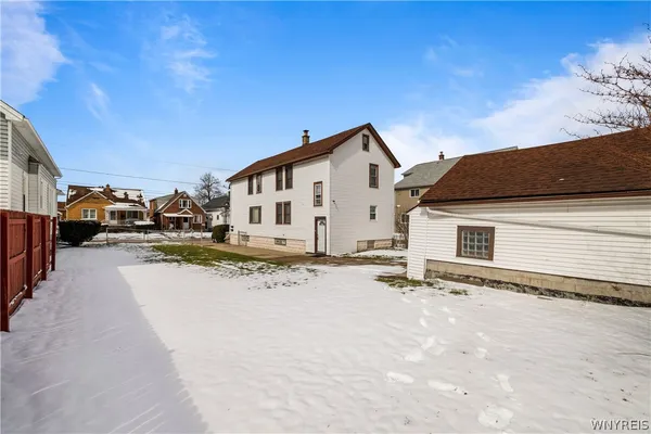 $1,200 | 129 Woodell Avenue, Cheektowaga, NY 14211