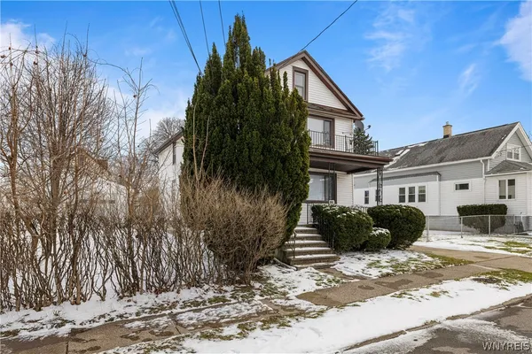 $1,200 | 129 Woodell Avenue, Cheektowaga, NY 14211