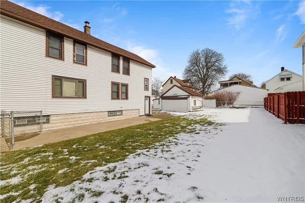 $1,200 | 129 Woodell Avenue, Cheektowaga, NY 14211