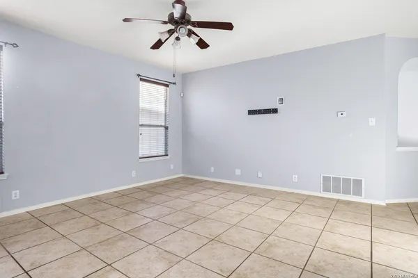$1,800 | 11720 Basil Grass, San Antonio, TX 78245