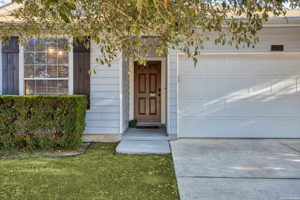 $1,800 | 11720 Basil Grass, San Antonio, TX 78245