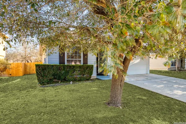 $1,800 | 11720 Basil Grass, San Antonio, TX 78245