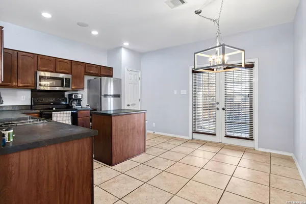 $1,800 | 11720 Basil Grass, San Antonio, TX 78245