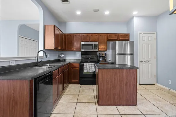 $1,800 | 11720 Basil Grass, San Antonio, TX 78245