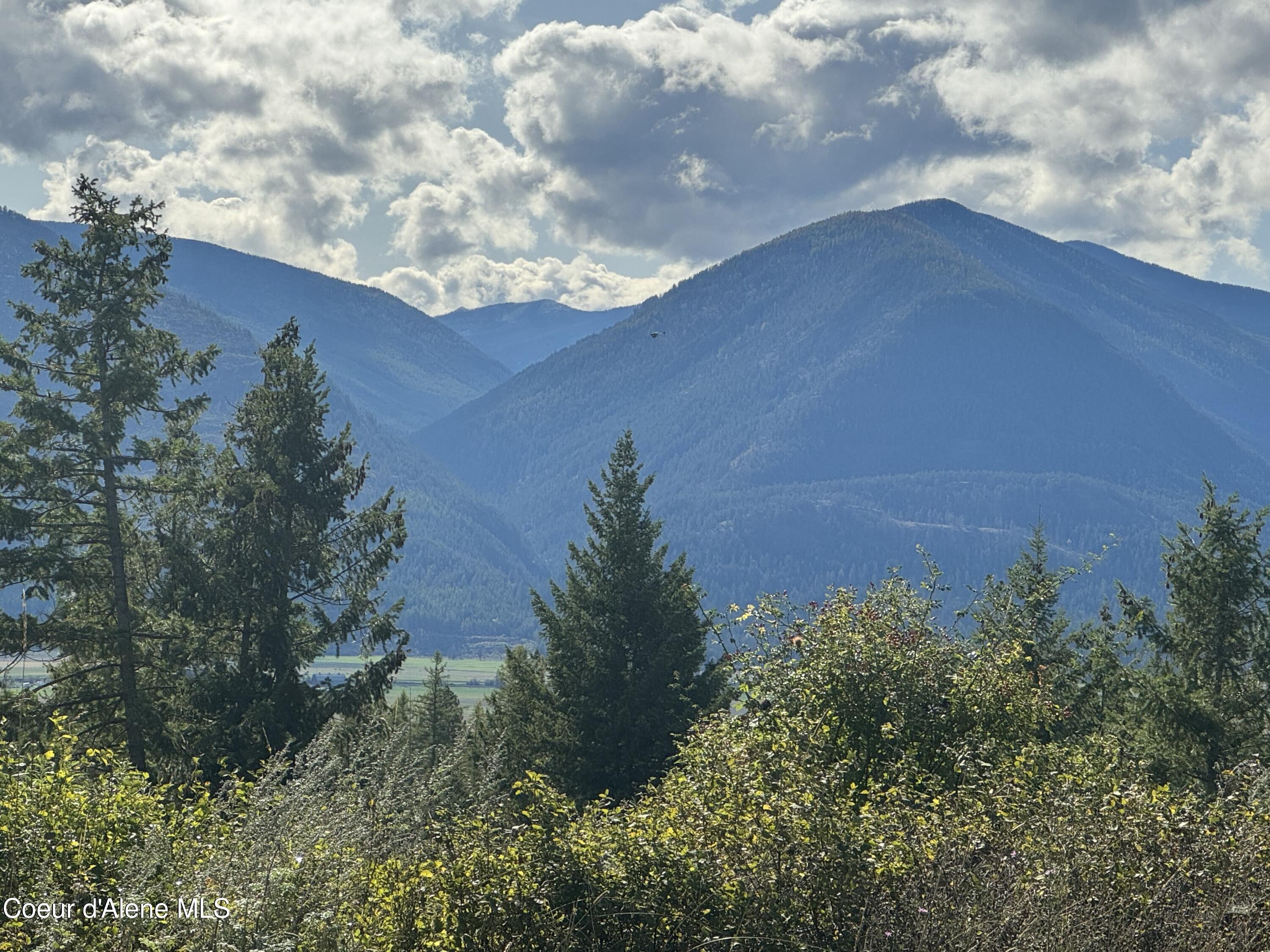 Nna Nna Bootlegger Lane Bonners Ferry, ID 83805 - Photo 2 of 11 IMG_0037
