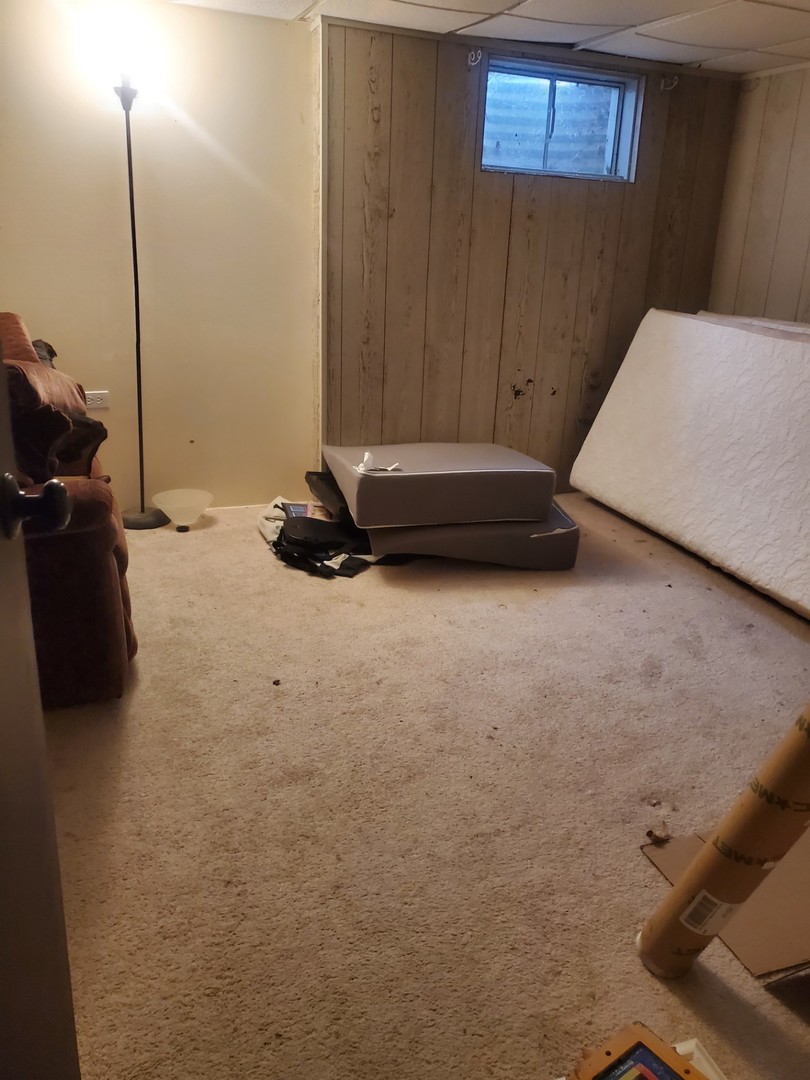 20525 Ridgeview Drive Marengo, IL 60152 - Photo 11 of 20 a view of a room with gym equipment