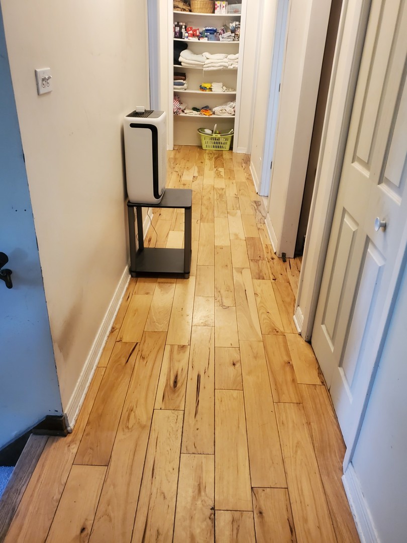 20525 Ridgeview Drive Marengo, IL 60152 - Photo 8 of 20 a bathroom with a sink and a mirror