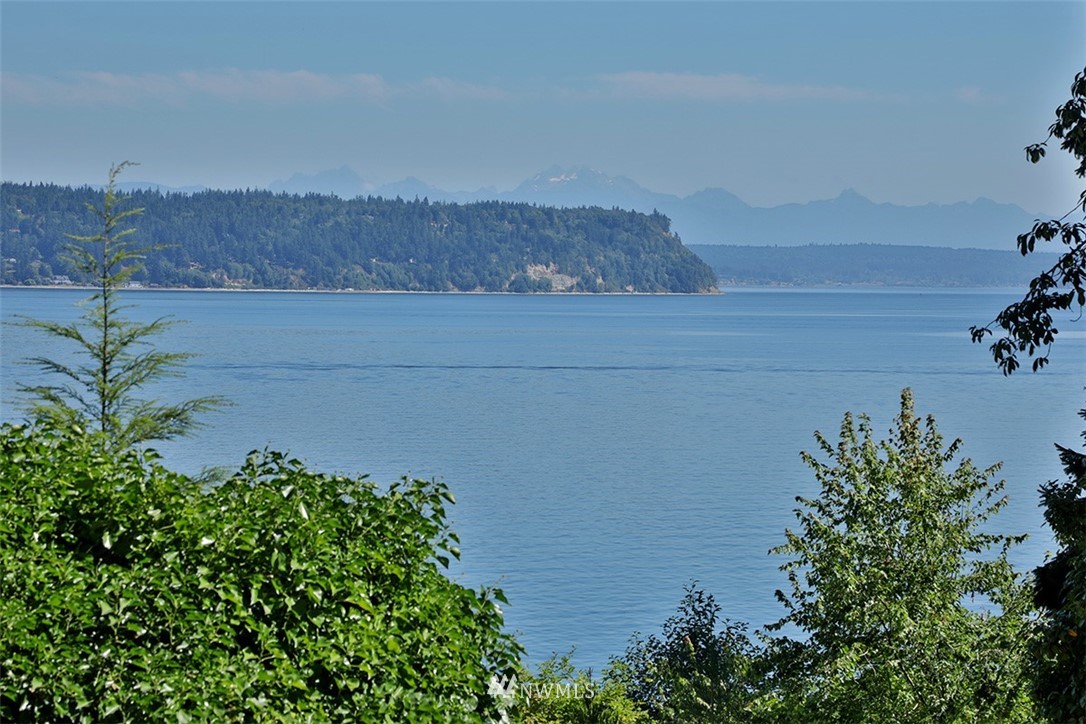 4847 Saratoga Road Langley, WA 98260 - Photo 13 of 40 Gallery Image 13