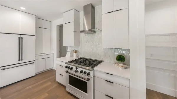 $845,900 | 207 Charles Herrmann Way, Unit 207, Penn Yan, NY 14527