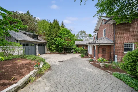 $2,395,000 | 500 Maple Street, Winnetka, IL 60093