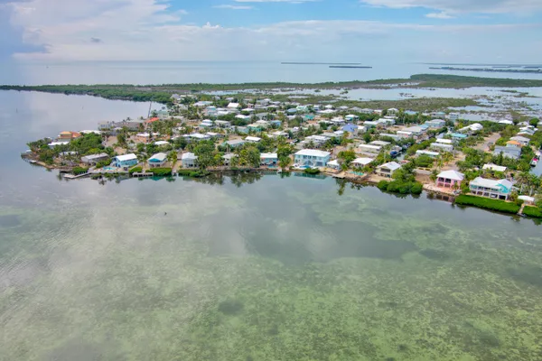 $1,485,000 | 831 West Indies Drive, Summerland Key, FL 33042