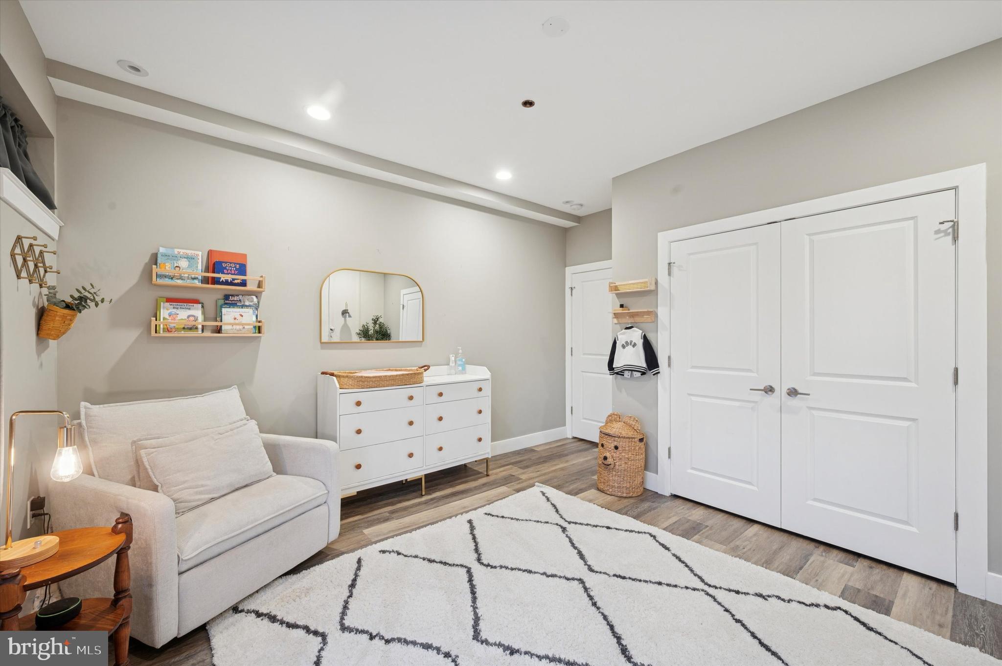 1942 Tasker Street Philadelphia, PA 19145 - Photo 20 of 35 a living room with furniture
