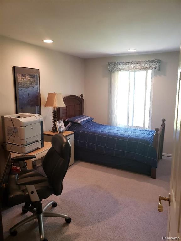 1903 Allenway Court, Unit 98 Rochester Hills, MI 48309 - Photo 7 of 27