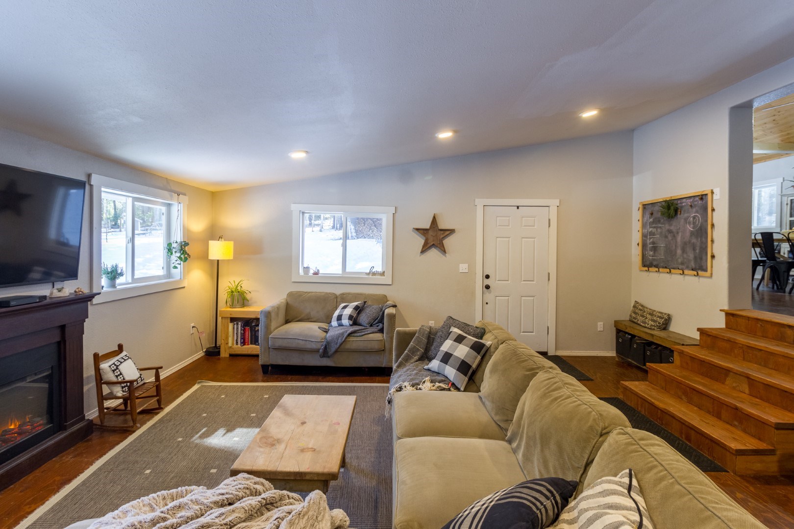 4077 Springdale-Hunters Road Springdale, WA 99173 - Photo 5 of 28
