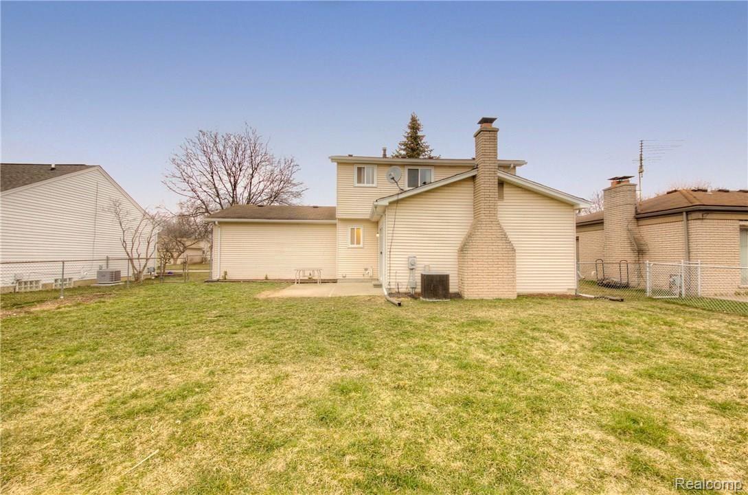 39823 Cheviot Road Canton, MI 48188 - Photo 32 of 34 29 Back (2).jpg