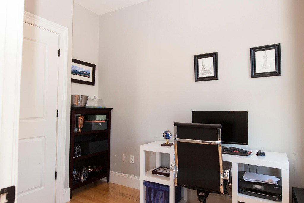 18 Cooper Street, Unit 5 Boston, MA 02113 - Photo 15 of 23 Gallery Image 15