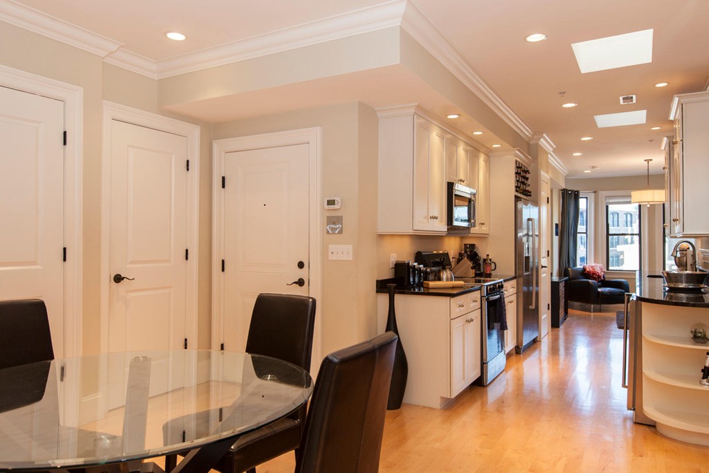 18 Cooper Street, Unit 5 Boston, MA 02113 - Photo 6 of 23 Gallery Image 6