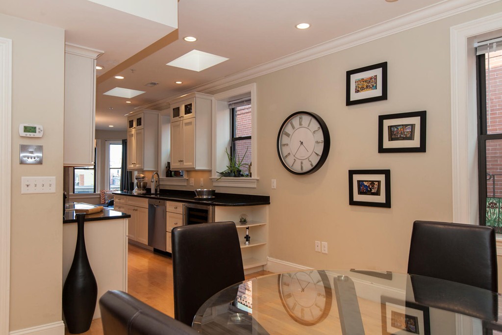 18 Cooper Street, Unit 5 Boston, MA 02113 - Photo 8 of 23 Gallery Image 8