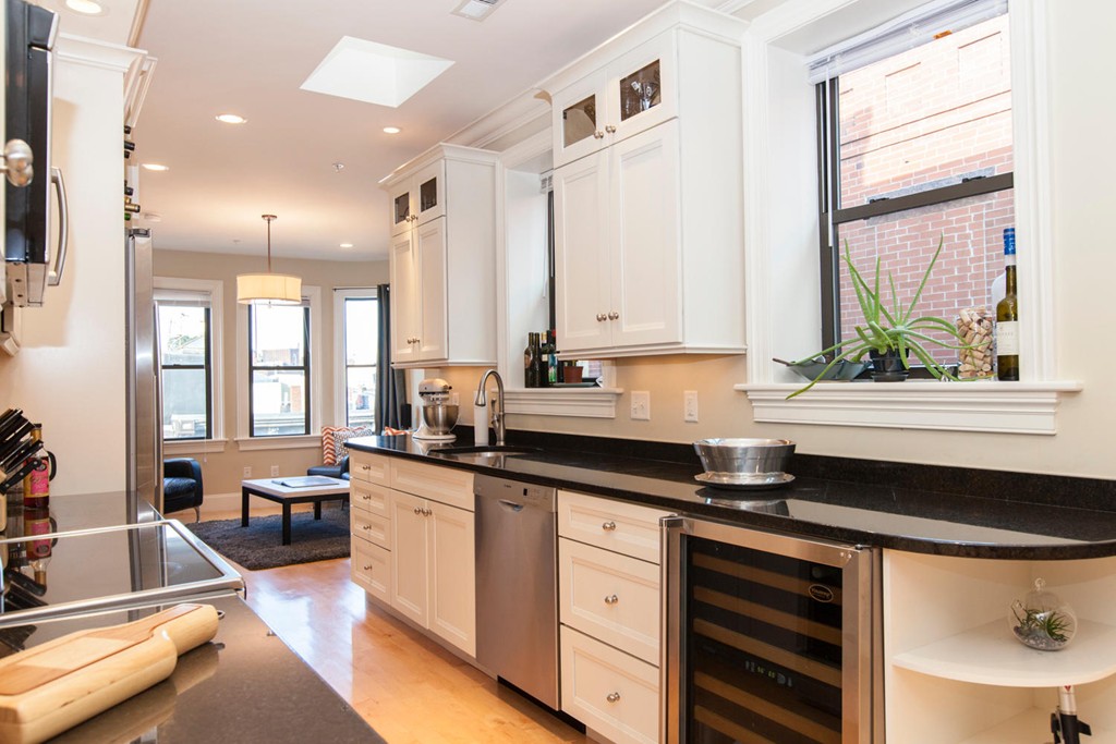 18 Cooper Street, Unit 5 Boston, MA 02113 - Photo 10 of 23 Gallery Image 10