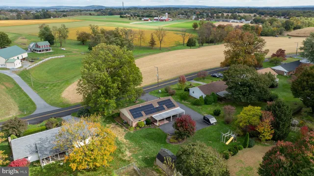 $407,500 | 810 Snyder Hill Road, Lititz, PA 17543