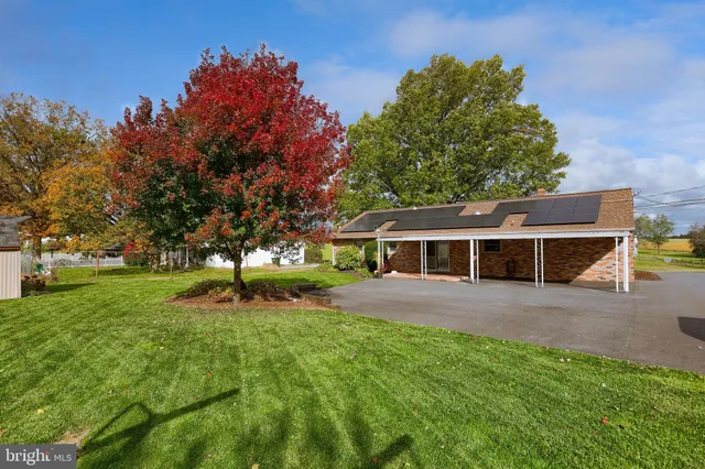 $407,500 | 810 Snyder Hill Road, Lititz, PA 17543