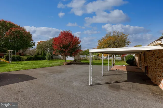 $407,500 | 810 Snyder Hill Road, Lititz, PA 17543