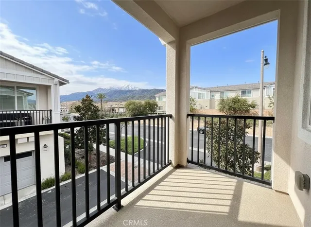 $2,480 | 16502 Casa Grande Avenue, Unit 425, Fontana, CA 92336