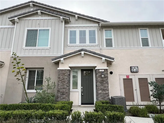 $2,480 | 16502 Casa Grande Avenue, Unit 425, Fontana, CA 92336