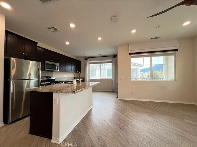 $2,480 | 16502 Casa Grande Avenue, Unit 425, Fontana, CA 92336