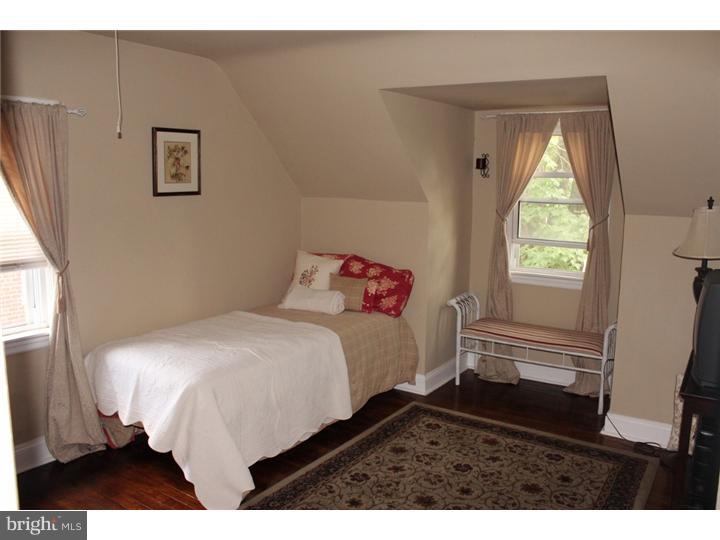 355 Shaw Road Ridley Park, PA 19078 - Photo 11 of 17