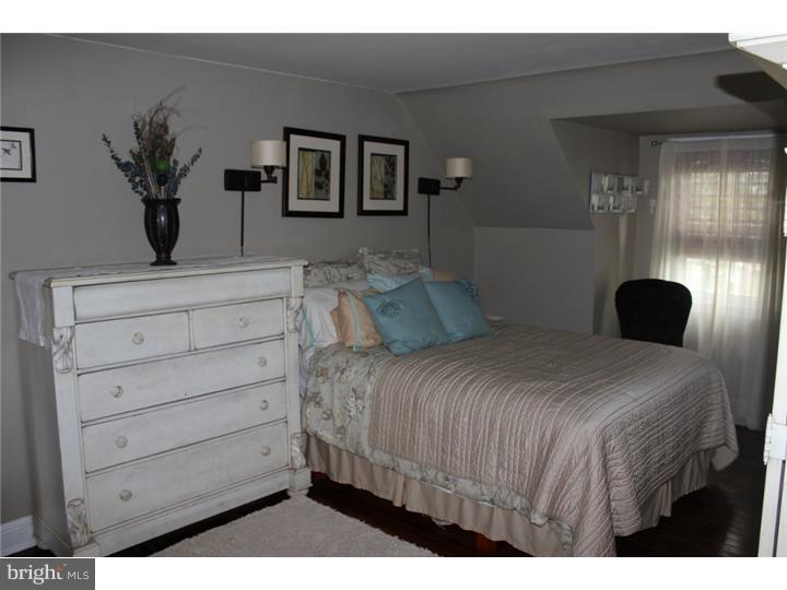 355 Shaw Road Ridley Park, PA 19078 - Photo 12 of 17