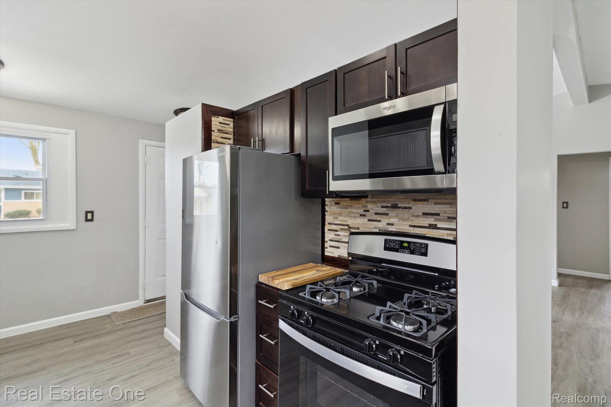 29207 York Street Inkster, MI 48141 - Photo 41 of 57 Gallery Image 41