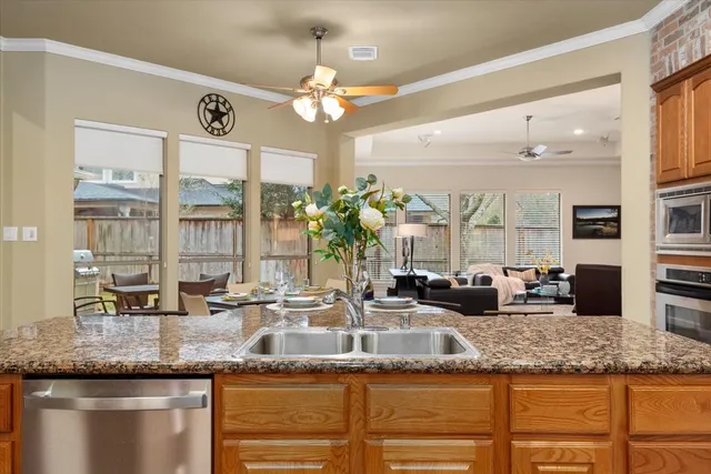 $559,900 | 6119 Peachtree Hill Court, Kingwood, TX 77345