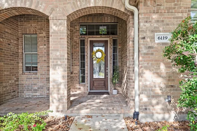 $559,900 | 6119 Peachtree Hill Court, Kingwood, TX 77345