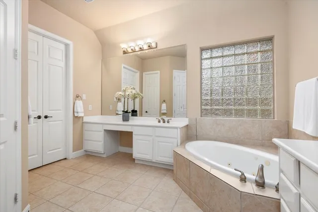 $559,900 | 6119 Peachtree Hill Court, Kingwood, TX 77345