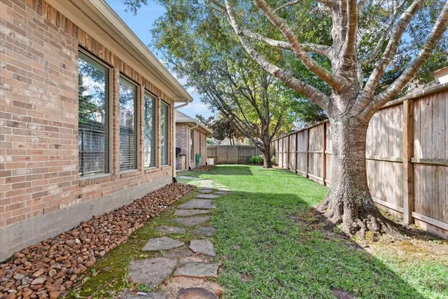 $559,900 | 6119 Peachtree Hill Court, Kingwood, TX 77345