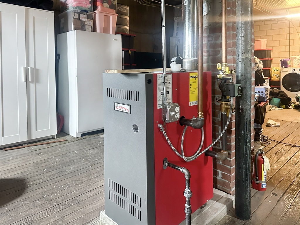 366 Alden Street Fall River, MA 02723 - Photo 19 of 23