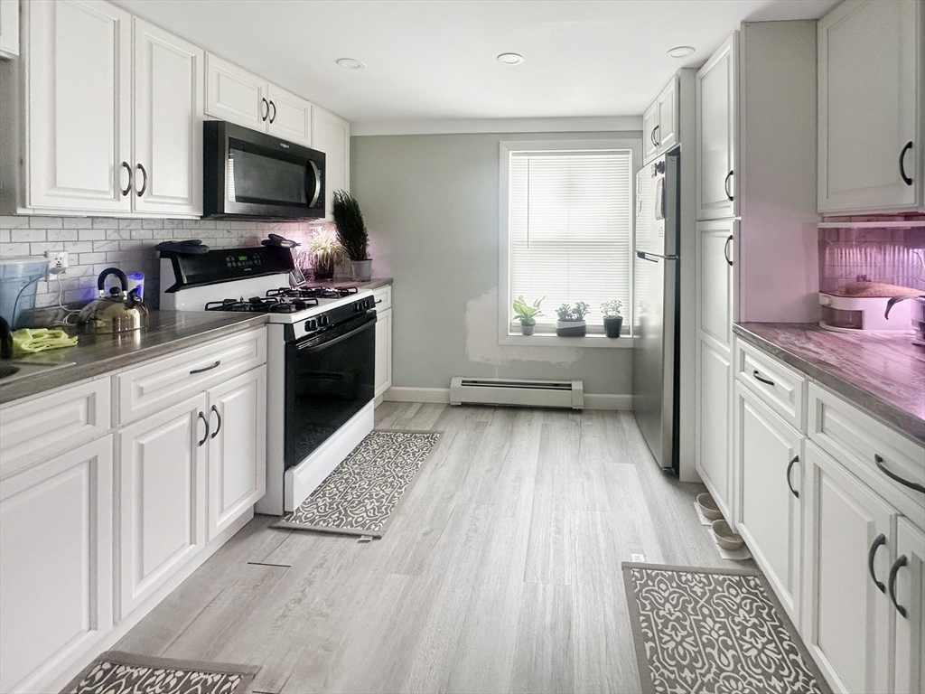 366 Alden Street Fall River, MA 02723 - Photo 5 of 23